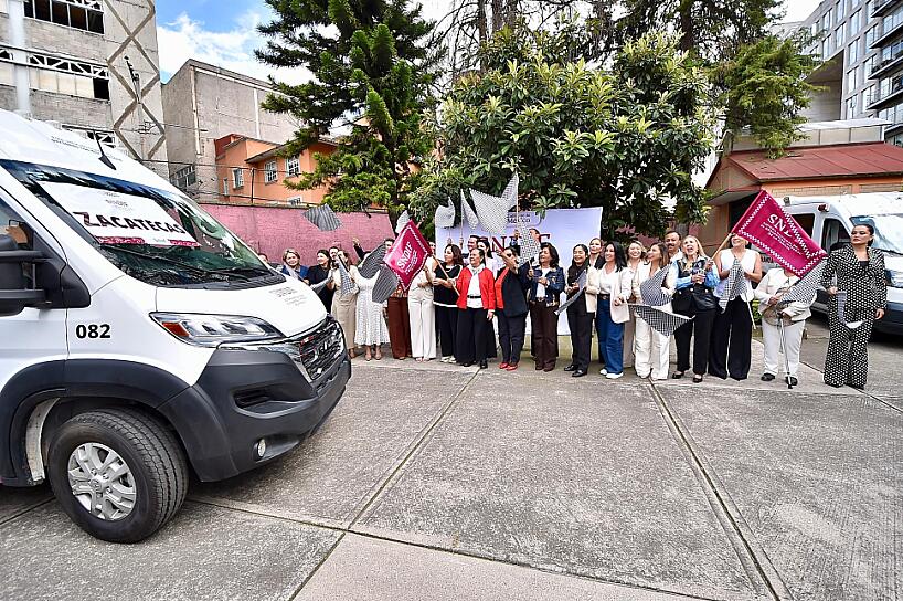 RECIBE ZACATECAS DOS UNIDADES PARA TRASLADAR PERSONAS CON DISCAPACIDAD