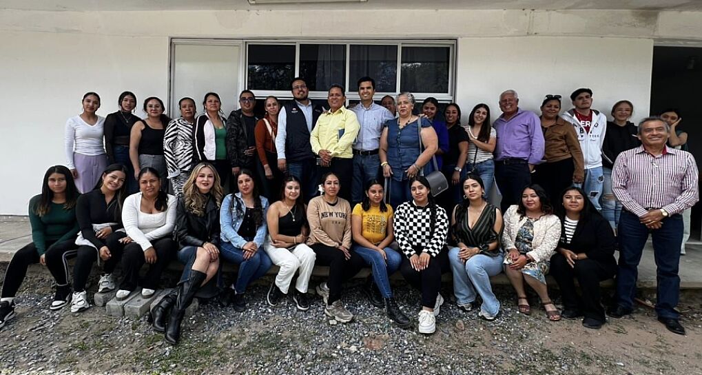 CAPACITAN A DOCENTES PARA PREVENIR VIOLENCIA CONTRA MENORES