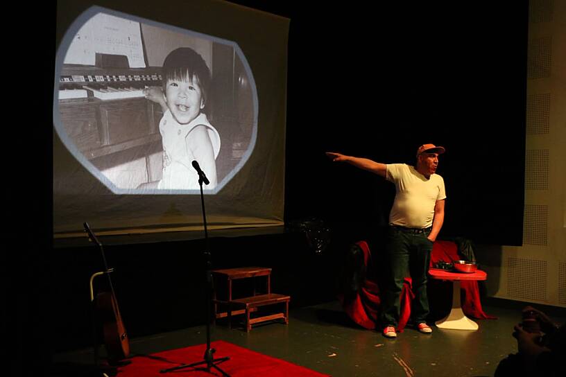 PRESENTA NOÉ GERMÁN BIODRAMA AUTOBIOGRÁFICO EN CENTRO ESTATAL DE ARTES