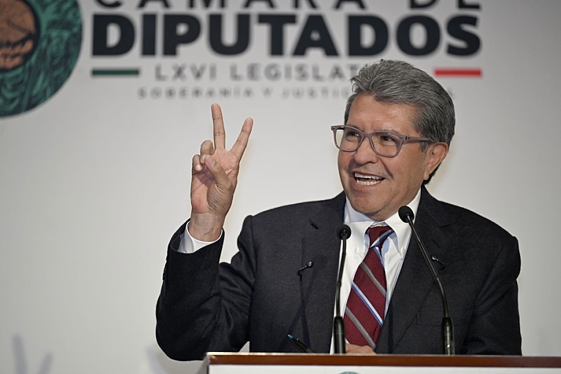 RICARDO LE MANDA HASTA AYUDA DEL SANTO NIÑO