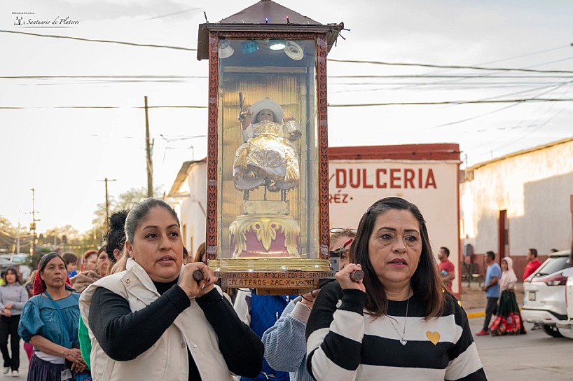 EMPRENDE EL SANTO NIÑO DE ATOCHA HISTÓRICO RECORRIDO POR LOS ÁNGELES