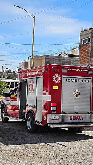 ATIENDEN BOMBEROS A ADOLESCENTE AGREDIDA POR SU PAREJA