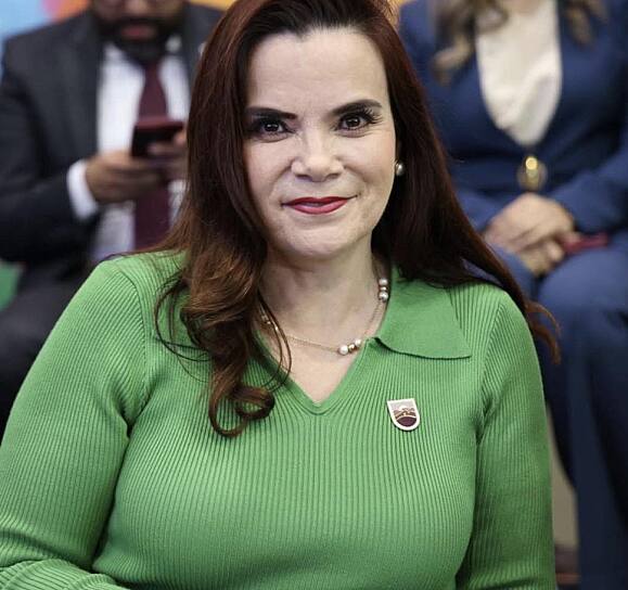 SUSY Y MIRANDA, LAS CARTAS QUE GUARDA EL VERDE