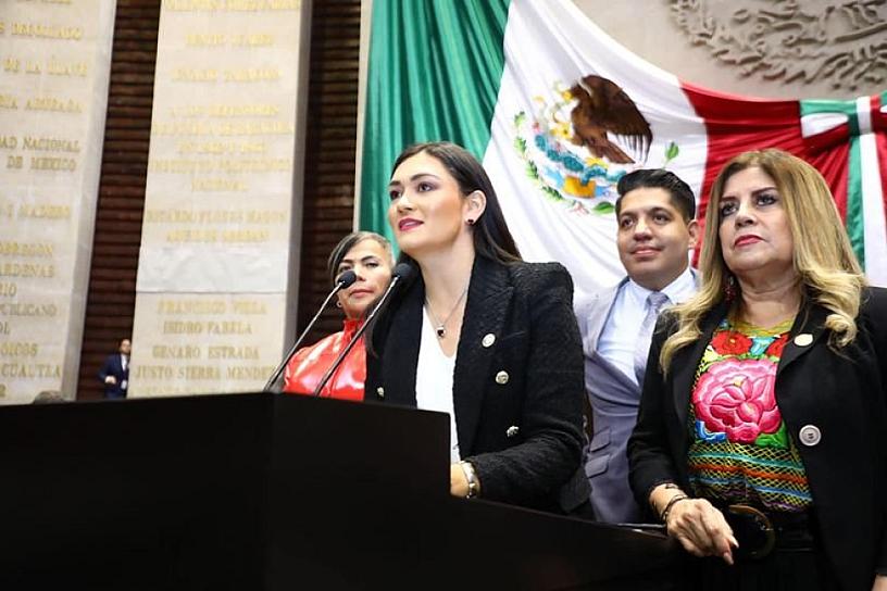 APRUEBAN DICTAMEN DE BENNELLY HERNÁNDEZ EN PRO DE LAS MUJERES