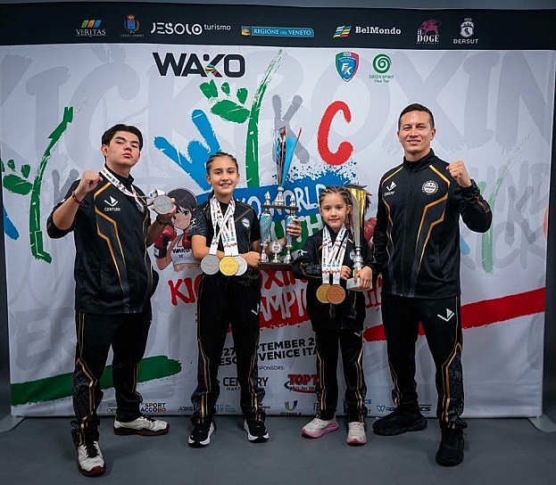 CONQUISTAN ZACATECANOS SEIS MEDALLAS EN MUNDIAL DE KICKBOXING