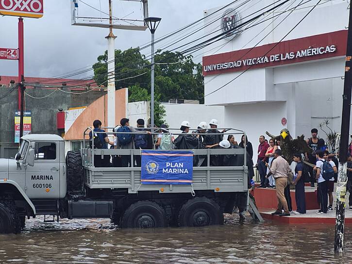 ACTIVA MARINA PLAN DE AUXILIO POR LLUVIAS DE RACHEL EN MANZANILLO