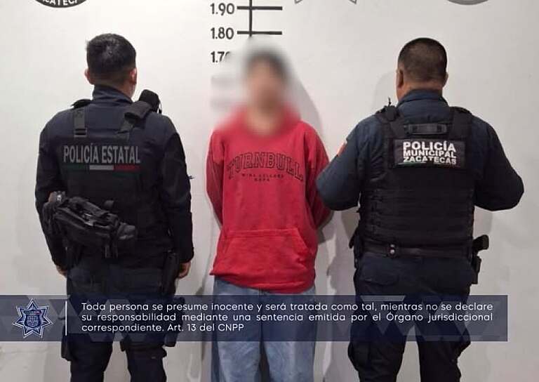 DETIENEN A JOVEN POR PRESUNTO ROBO A COMERCIO DEL CENTRO   