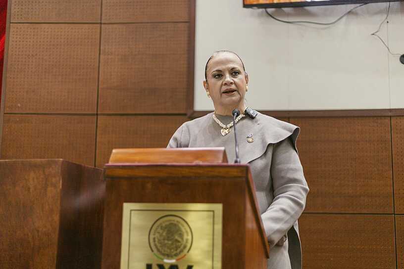 PROPONE NANY ROMO FRENAR GASTO EN CAMBIOS DE IMAGEN GUBERNAMENTAL