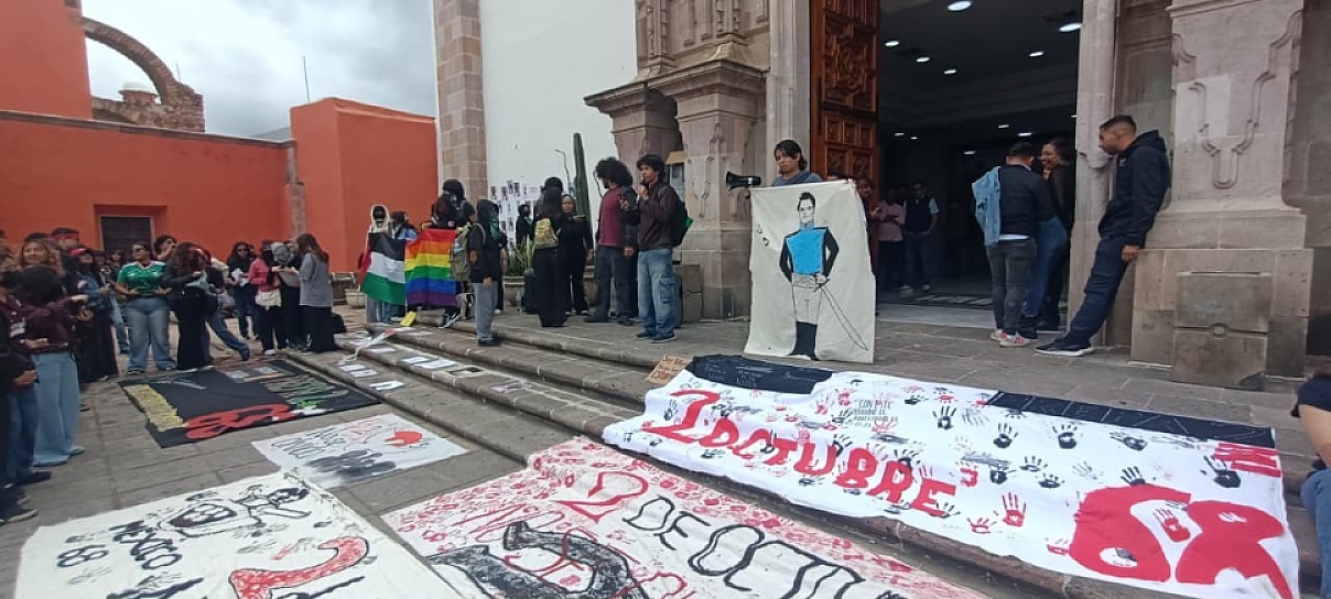 CONMEMORAN ESTUDIANTES DE LA UAZ EL 2 DE OCTUBRE CON MITIN EN EL CONGRESO