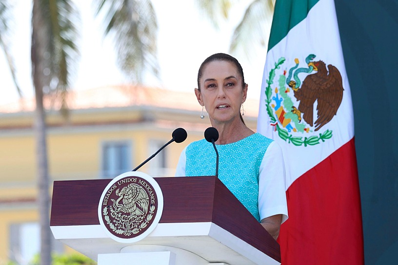 CONDECORA CLAUDIA SHEINBAUM A RESCATISTAS POR APOYO HUMANITARIO EN VERACRUZ