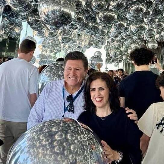 -Ándale, hermana, vamos a conquistar el mundo