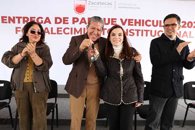 ENTREGA DAVID MONREAL 165 VEHÍCULOS PARA EL FORTALECIMIENTO INSTITUCIONAL