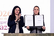 FIRMA CLAUDIA SHEINBAUM REFORMA SOBRE NACIONALIDAD ÚNICA PARA CARGOS EJECUTIVOS