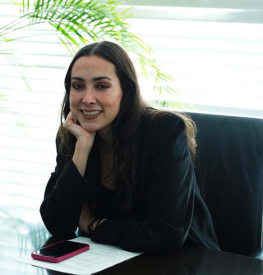 EUGENIA TRAE EL CAMBIO SOBRE RUEDAS