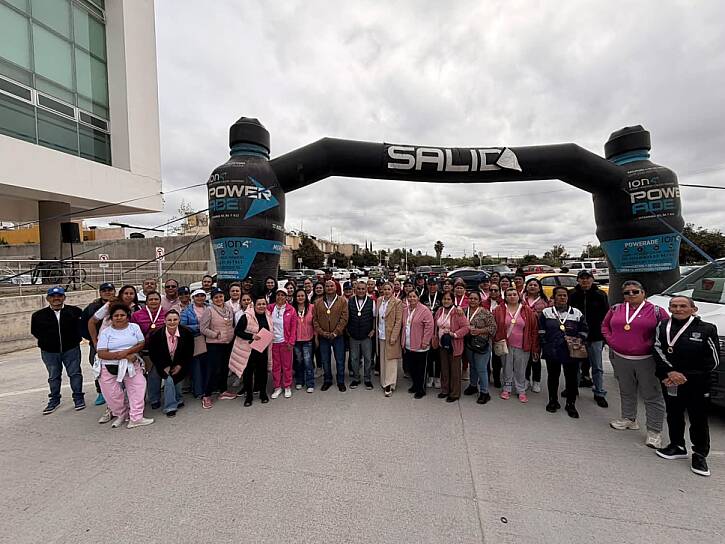 REALIZAN CAMINATA ROSA EN FRESNILLO PARA PROMOVER DETECCIÓN DEL CÁNCER DE MAMA