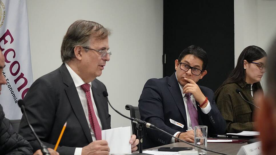 PLANTEA JORGE MIRANDA CENTRO MINERO Y PLANTA AUTOMOTRIZ ANTE EBRARD