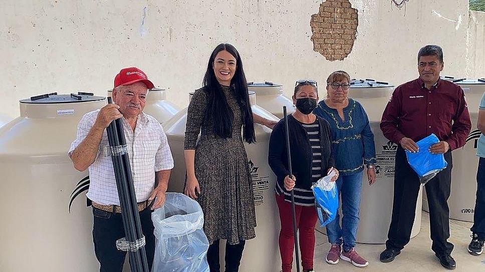 ARRANCA BENNELLY HERNÁNDEZ CON PROGRAMAS ´BENNEFICIANDO DE CORAZÓN´