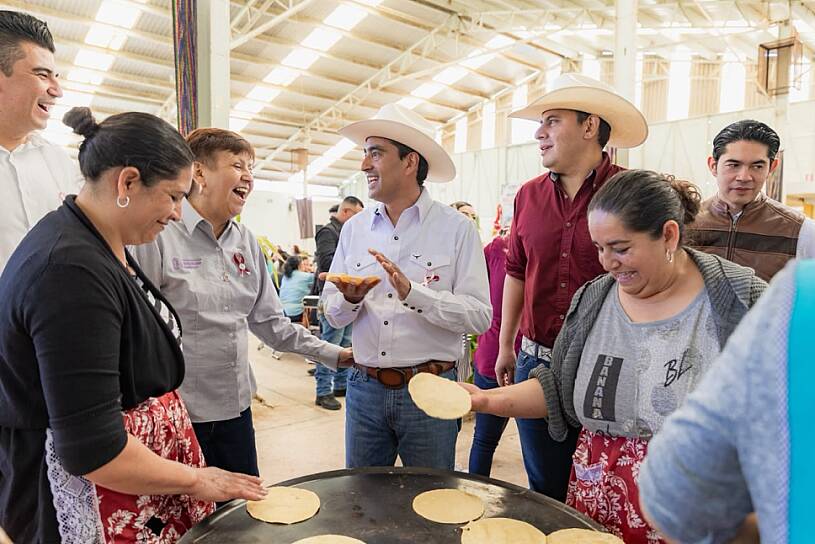 RECONOCE PEPE SALDÍVAR A MUJERES RURALES DURANTE CONMEMORACIÓN EN GUADALUPE