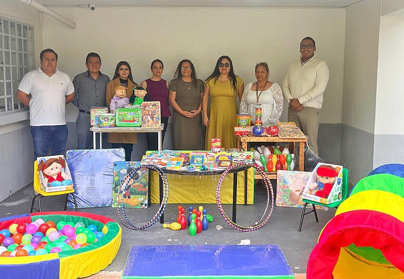 ENTREGA OAJ MATERIAL PARA CONVIVENCIAS FAMILIARES EN JALPA Y TLALTENANGO