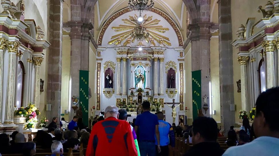 RECIBE VILLANUEVA A MILES DE PEREGRINOS DEVOTOS DE SAN JUDAS