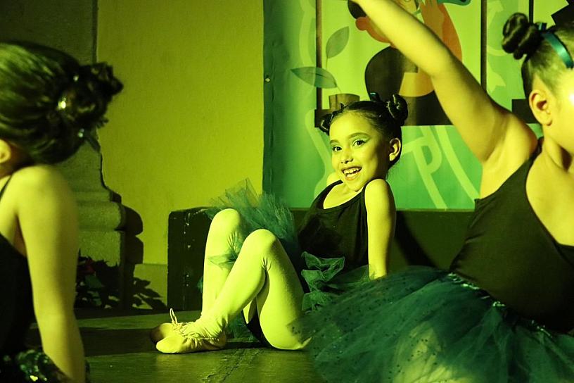 Arranca el primer festival "Juntos construimos la Navidad"