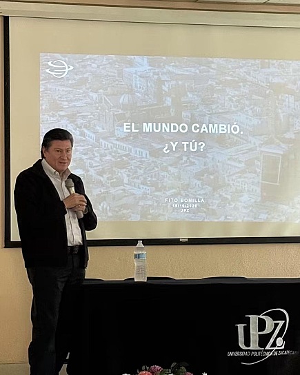 DIALOGA ADOLFO BONILLA CON ESTUDIANTES DE LA UPZ SOBRE EL SECTOR EMPRESARIAL