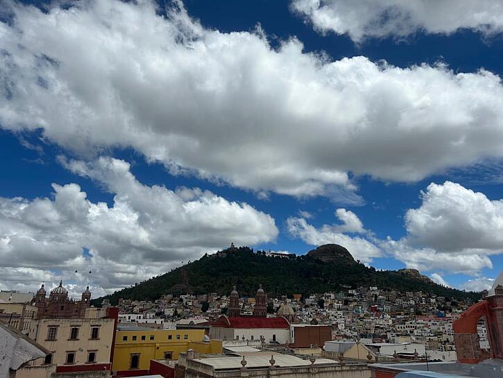 ADVIERTEN PRESENCIA DE LLUVIAS EN EL ESTADO
