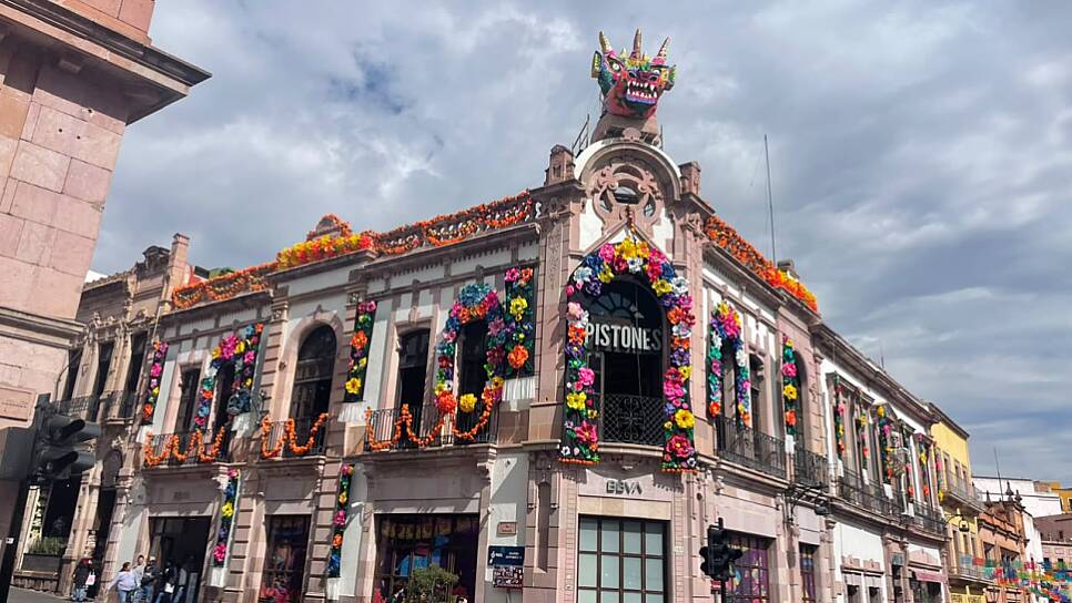 DECORAN CENTRO HISTÓRICO PARA EL FESTIVAL DE DÍA DE MUERTOS ZACATECAS 2026