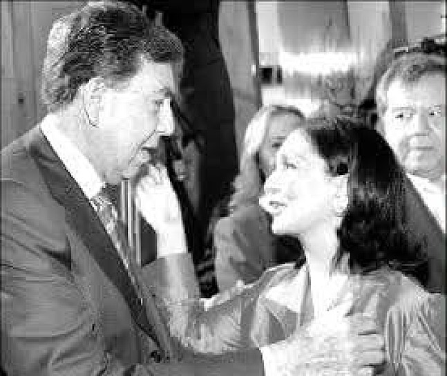 PIDE AMALIA GARCÍA RECONDUCIR A MÉXICO TRAS LA MUERTE DE CÁRDENAS