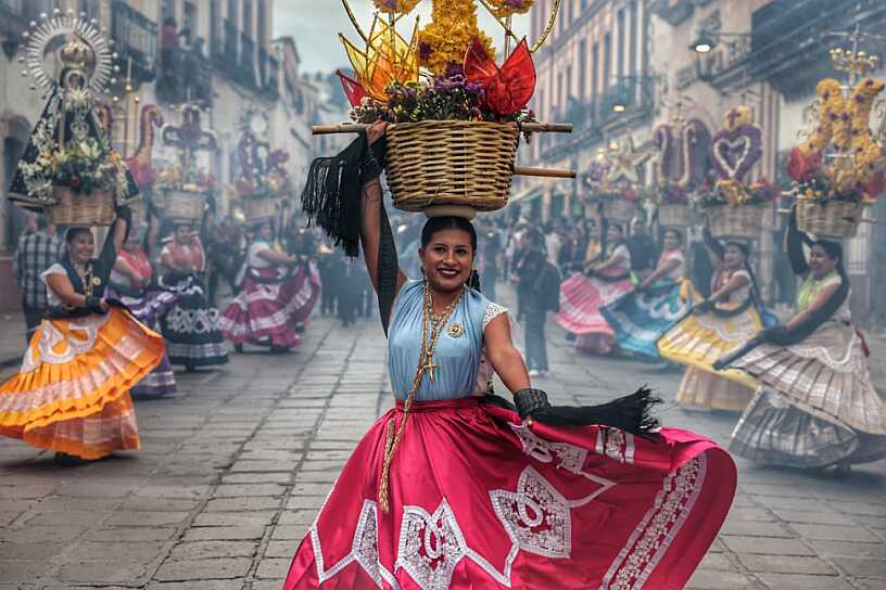 OFRECE OAXACA GUELAGUETZA CON 400 PARTICIPANTES DURANTE FESTIVAL EN ZACATECAS