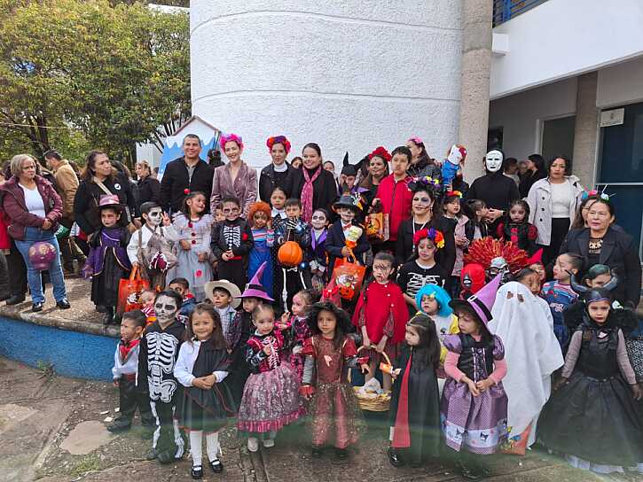CELEBRA DIF CAPITAL DÍA DE MUERTOS CON MÁS DE 200 NIÑOS