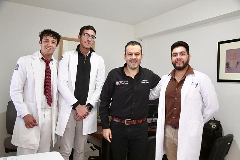 ARRANCA ULISES MEJÍA LA FERIA DE LA SALUD