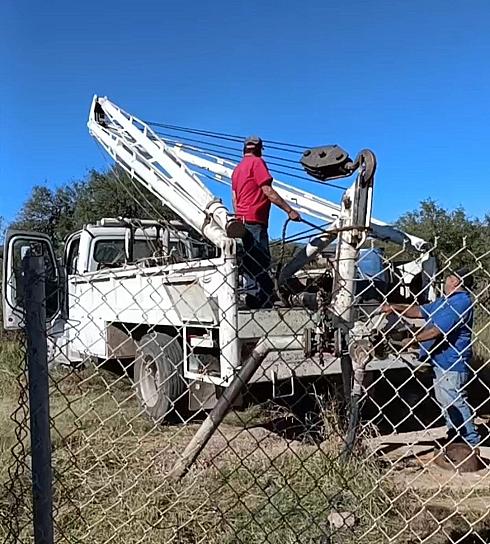 ARREGLAN BOMBA DE POZO DESCOMPUESTA DESDE EL LUNES