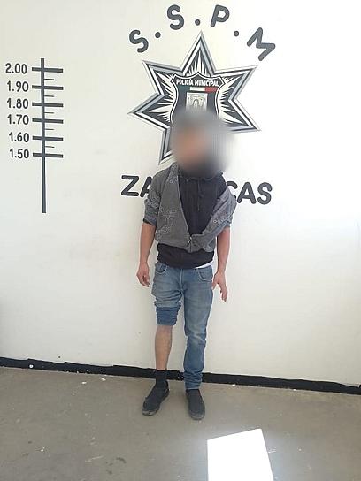 ARRESTAN A HOMBRE POR VIOLENCIA FAMILIAR