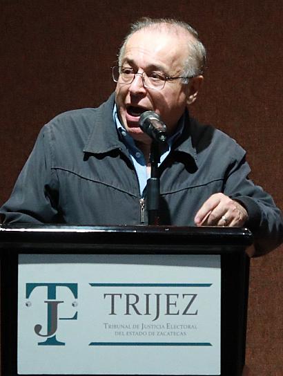 ARTURO NAHLE GARCÍA RECONOCE AL TRIJEZ EN SU 25 ANIVERSARIO