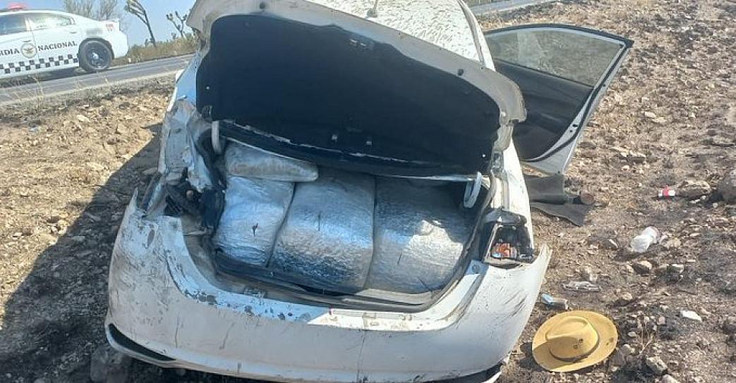 ASEGURA GN 50 KILOS DE DROGA; ERAN TRANSPORTADOS EN LA CAJUELA DE UN VEHÍCULO