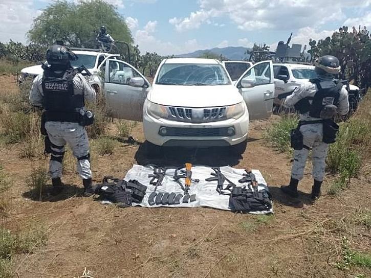 ASEGURA GN ARMAS LARGAS, CARGADORES Y CARTUCHOS EN ZACATECAS