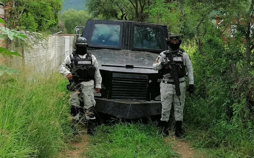 ASEGURA GN VEHÍCULO CON BLINDAJE ARTESANAL