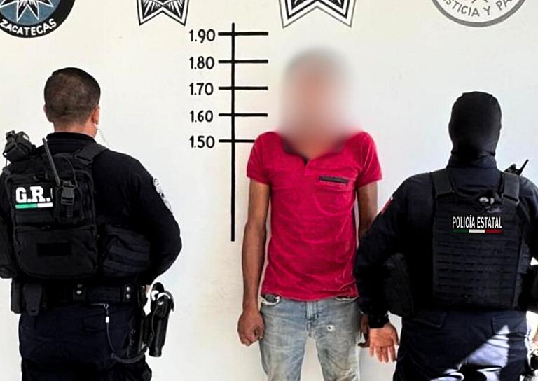 ASEGURAN A SUJETO CON DROGA EN LA ESCONDIDA 2