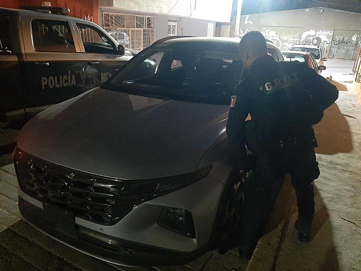 ASEGURAN CAMIONETA CON REPORTE DE ROBO EN LAS PALMAS