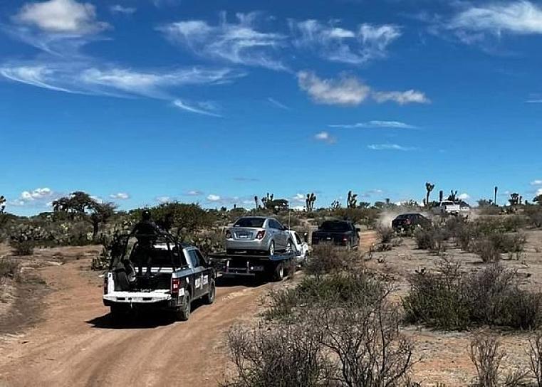 ASEGURAN CUATRO VEHÍCULOS TRAS ATAQUE A POLICÍAS EN LORETO