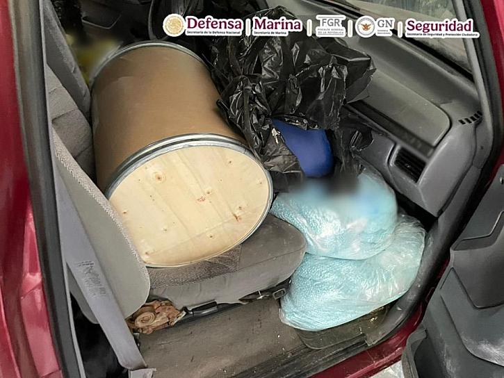 Aseguran más de una tonelada de fentanilo y detienen a dos hombres en Sinaloa