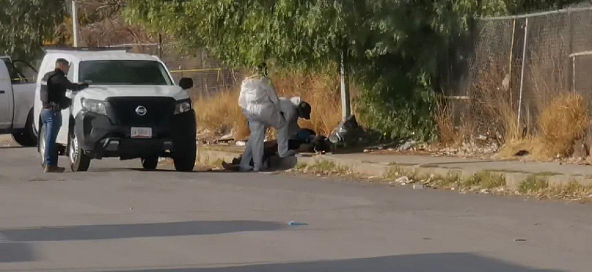 ASESINAN A DOS MUJERES; DEJAN TIRADOS SUS CUERPOS 