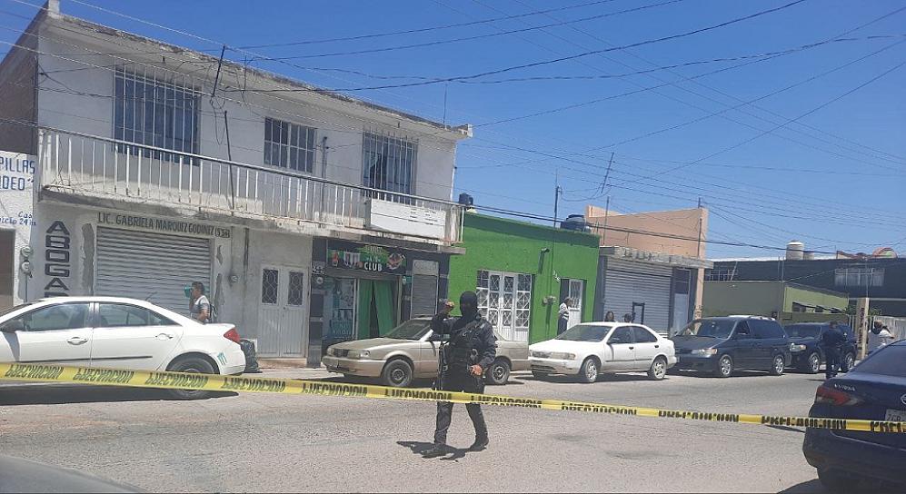 ASESINAN A DOS PERSONAS EN EXPENDIOS DE CERVEZAS 