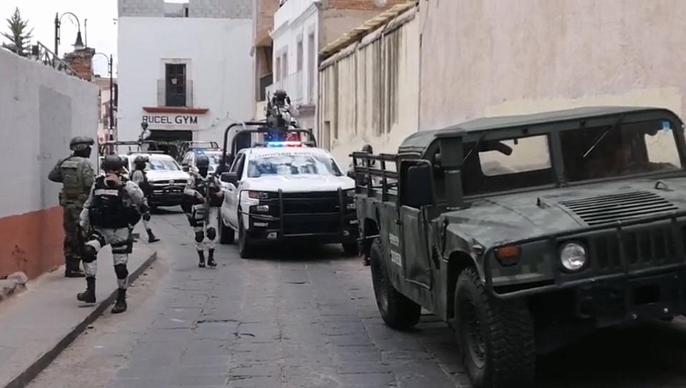 ASESINAN A UN HOMBRE EN COMERCIO DE TATUAJES