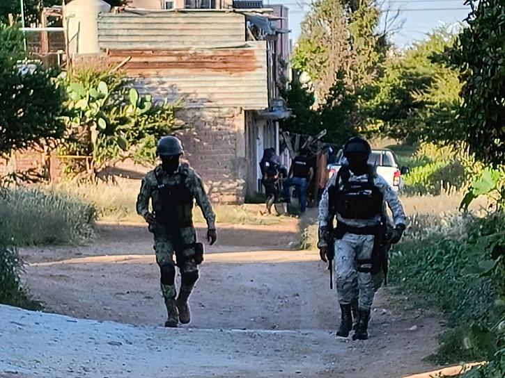 ASESINAN A UN HOMBRE Y LESIONAN A UNA MUJER EN LA COLONIA OJO DE AGUA DE LA PALMA