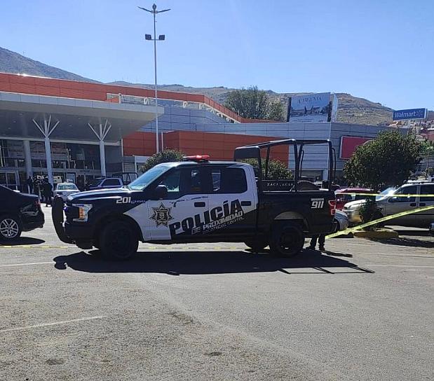 ASESINAN A UN TAXISTA EN ESTACIONAMIENTO DE CENTRO COMERCIAL
