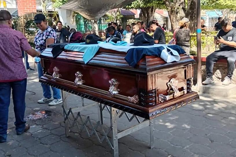 ASESINATO DE NORMALISTA DE AYOTZINAPA FUE POR UN ABUSO DE AUTORIDAD: AMLO 