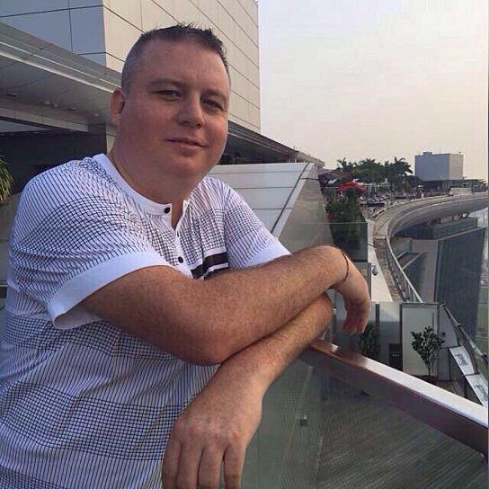 ASESINO DE SALVADOR LLAMAS ESTABA SENTADO EN LA MESA CON ÉL: FISCALÍA DE JALISCO