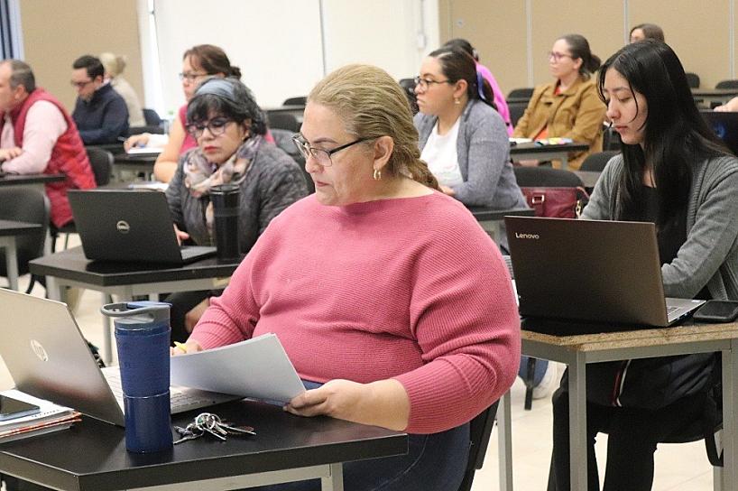 ASESORA COZCYT A INTERESADOS EN INCORPORARSE AL SNII 